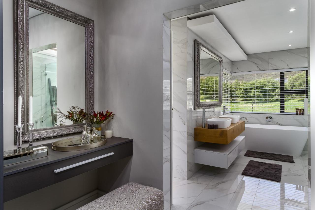 Villa De Luxe ฟรันเชิค ภายนอก รูปภาพ